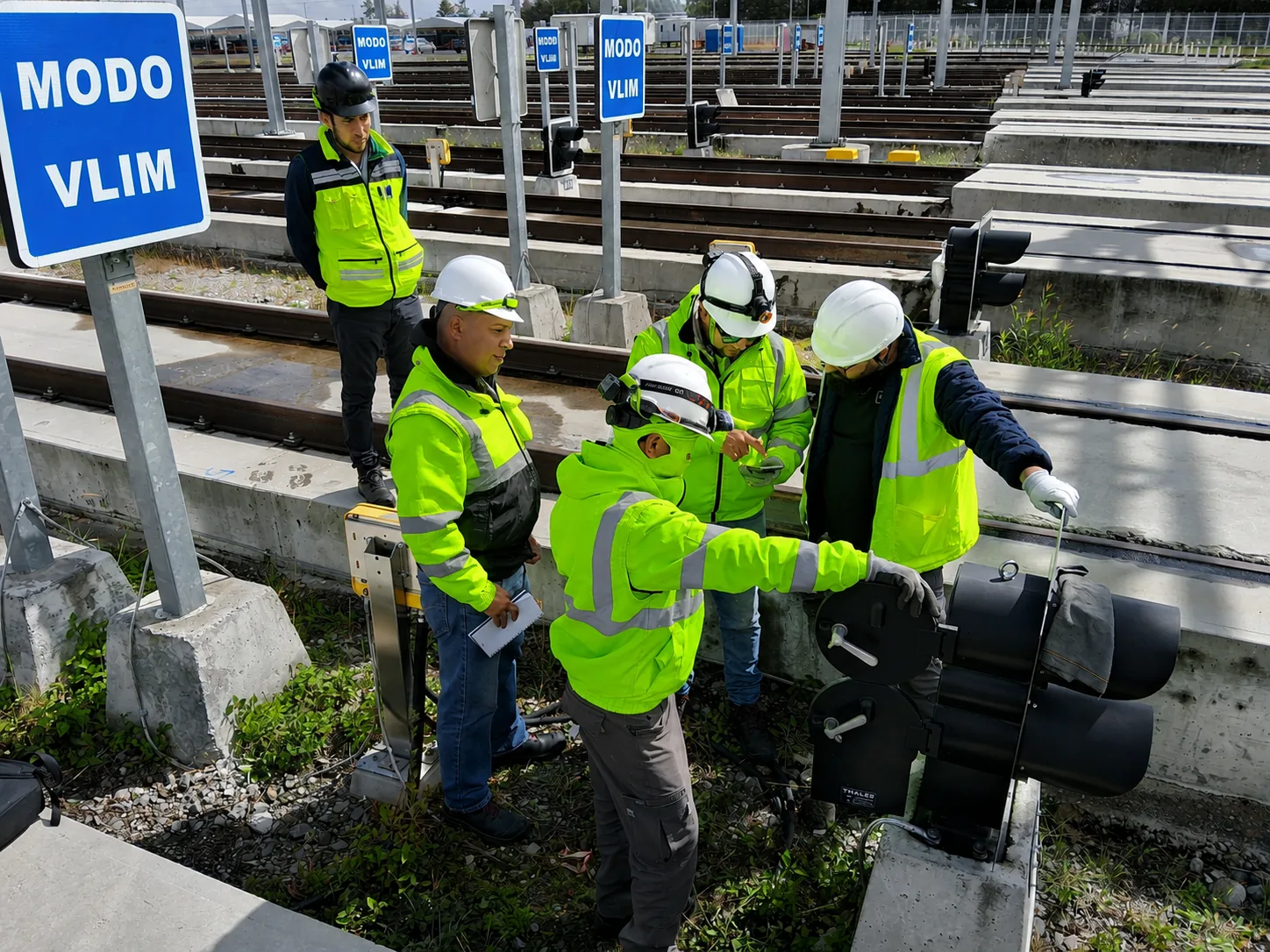 Trabajo técnico en infraestructura ferroviaria